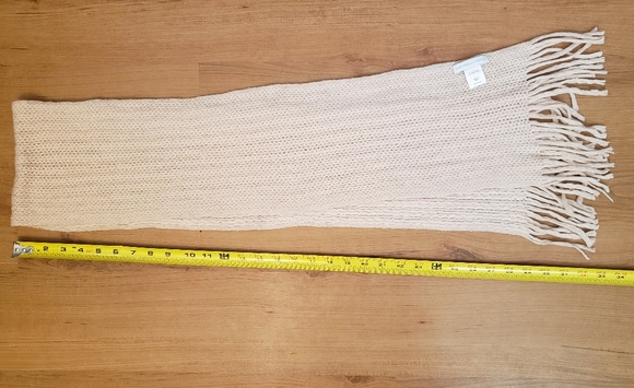 New York & Company shimmery pink scarf - Picture 4 of 4